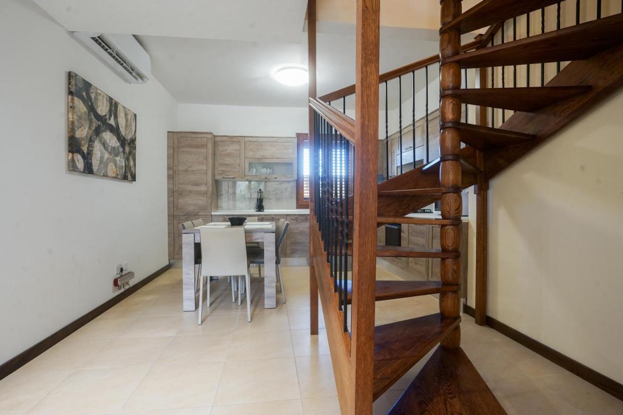 Getawaynpetto Private Duplex Maisonette With Jacuzzi Hot Tub Mgarr エクステリア 写真