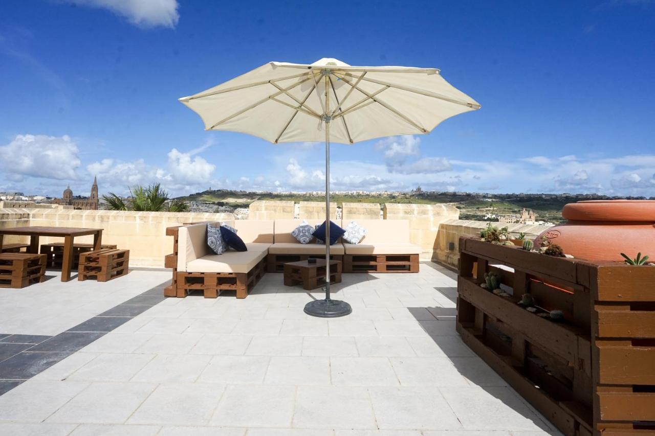 Getawaynpetto Private Duplex Maisonette With Jacuzzi Hot Tub Mgarr エクステリア 写真