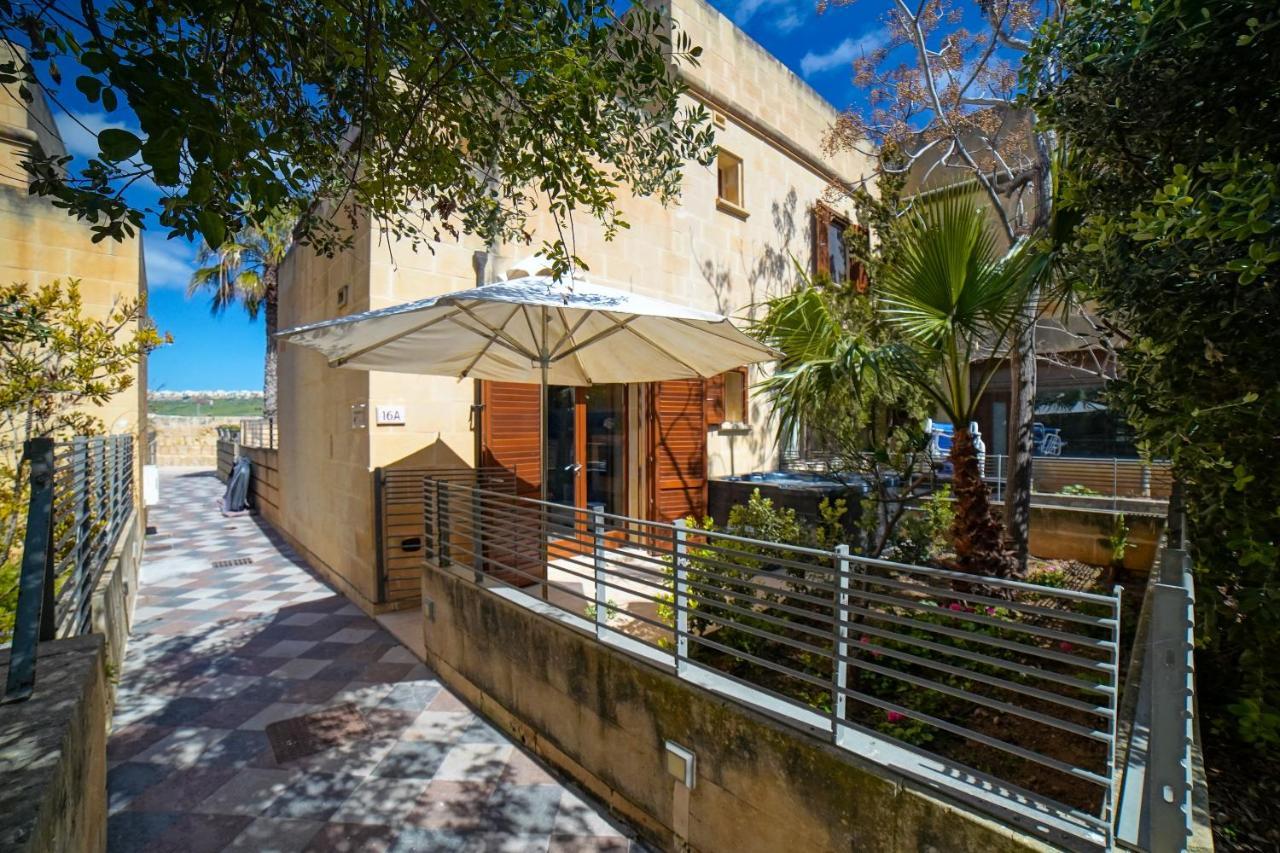 Getawaynpetto Private Duplex Maisonette With Jacuzzi Hot Tub Mgarr エクステリア 写真