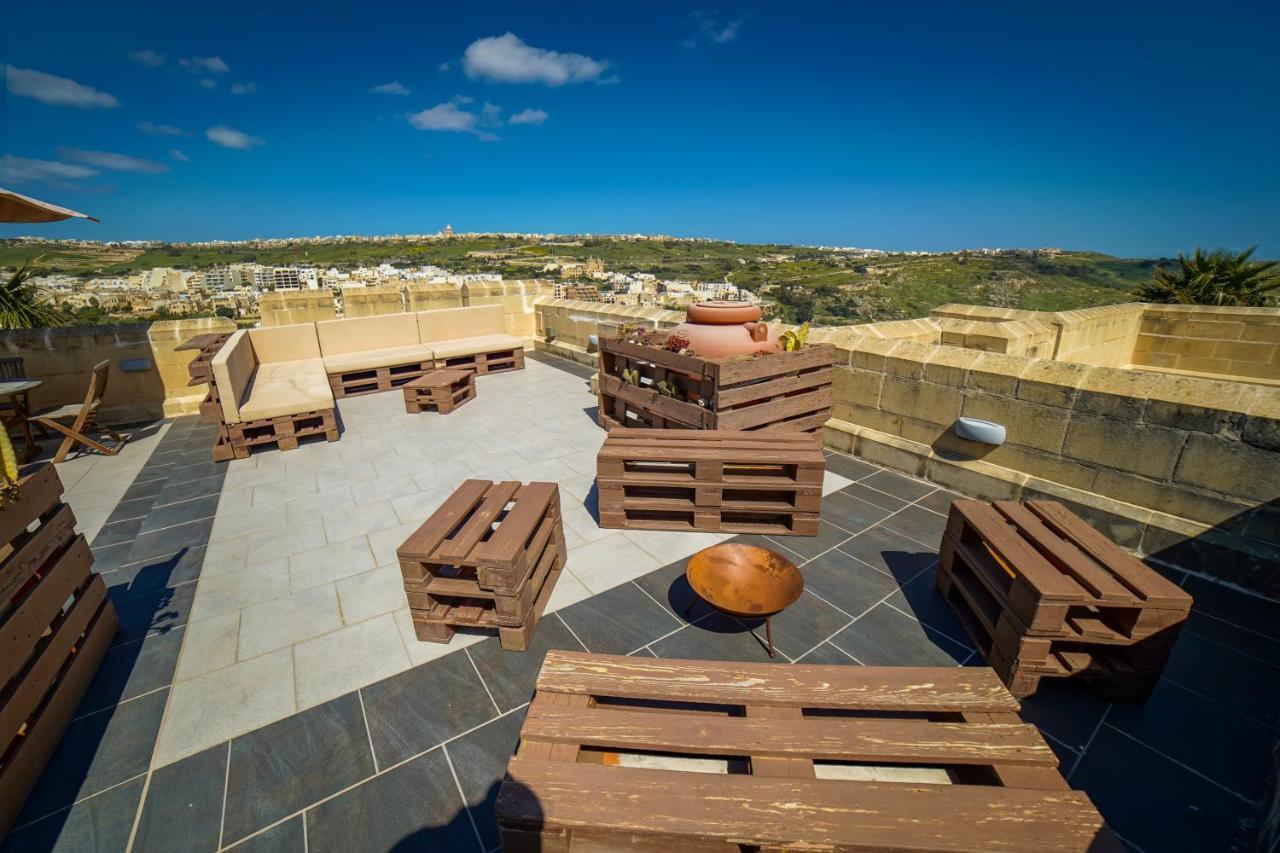 Getawaynpetto Private Duplex Maisonette With Jacuzzi Hot Tub Mgarr エクステリア 写真